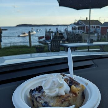 McLoons Lobster Shack - Blueberry bread pudding - Seafood Near Me - South Thomaston, Maine