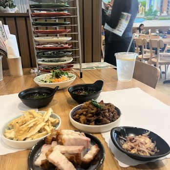 Quan Nhii - Vietnamese Near Me - Westminster, California
