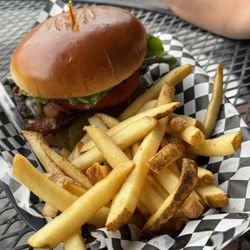 Porter's Saloon & Grill - The Superior burger was outstanding and would try with a different side than fries next time