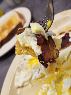 Texas Tavern by null