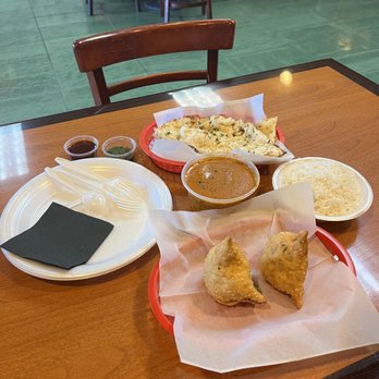 Pakwan Indian Bistro - rice and chicken masala - Indian Near Me - Chandler, Arizona