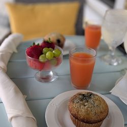Lakeview Inn - Best blueberry muffins!