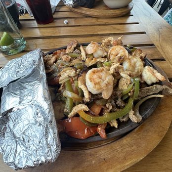 El Molcajete Mexican Restaurant - Fajitas Jalisco - Mexican Near Me - Springfield, Tennessee