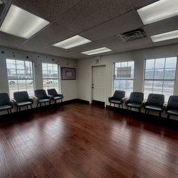 Little Dental Pediatric Dentistry - Waiting room.