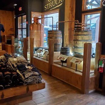 Smith Creek Moonshine - Burgers Near Me - Branson, Missouri Smith Creek Moonshine - Burgers Near Me - Branson, Missouri