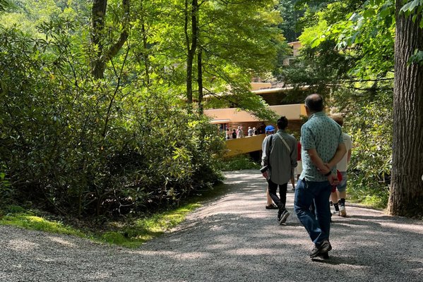 Fallingwater by null