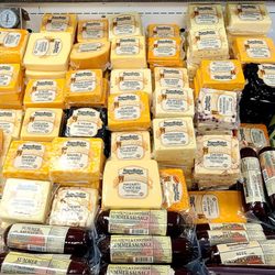 Edgerton Travel Plaza - Wisconsin Cheese