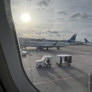 JetBlue - Boarded and ready - Airlines Near Me - Fort Lauderdale, Florida JetBlue - Boarded and ready - Airlines Near Me - Fort Lauderdale, Florida