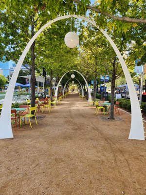 Klyde Warren Park by null