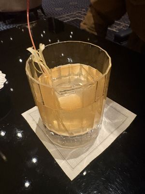 Peacock Alley by null