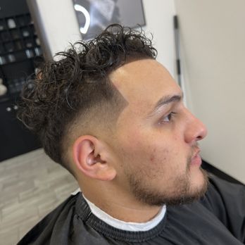 Pera Salon Barber - Drop fade - Hair Salons Near Me - Sacramento, California Pera Salon Barber - Drop fade - Hair Salons Near Me - Sacramento, California