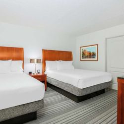 Hilton Garden Inn Roanoke Rapids - Guest room