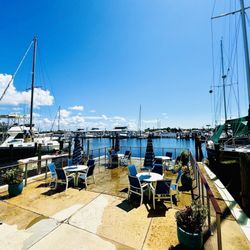 Cove Inn On Naples Bay - High tide during the day