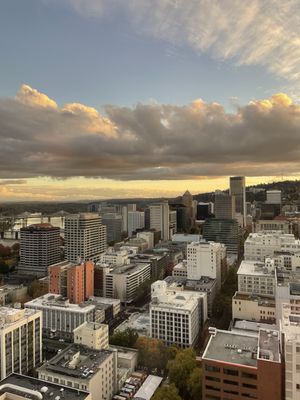 Portland City Grill by null