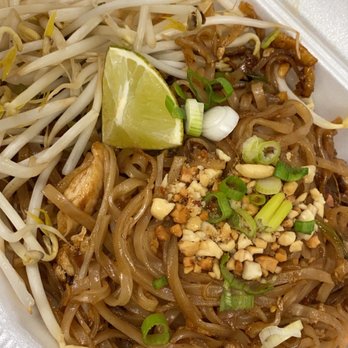 AmeriThai Bistro - Chicken Pad Thai Lunch Special - Thai Near Me - Philadelphia, Pennsylvania AmeriThai Bistro - Chicken Pad Thai Lunch Special - Thai Near Me - Philadelphia, Pennsylvania