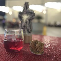 Burbank Winter WineWalk - Loving this event