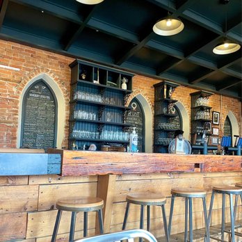 Silversmith Brewing - Breweries Near Me - Niagara-on-the-Lake, Ontario Silversmith Brewing - Breweries Near Me - Niagara-on-the-Lake, Ontario