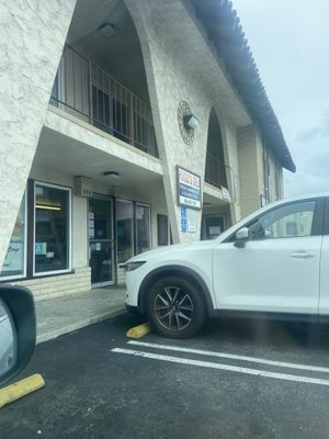 Hugo's Deli by null
