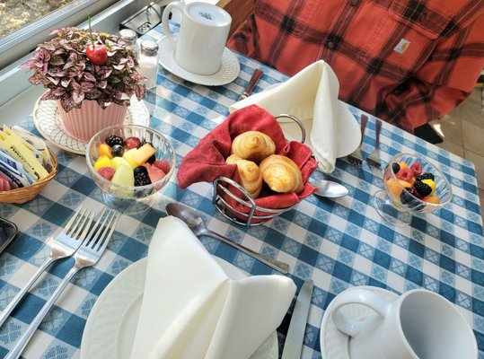 Pig Hill Inn by null