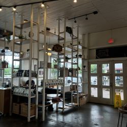 Rêve Coffee Lab - Front entrance