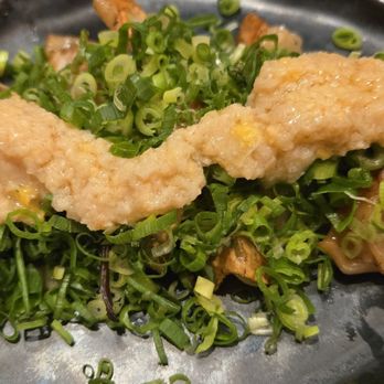Ramen Manichi - garlic shrimp gyoza - Ramen Near Me - Honolulu, Hawaii