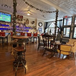 Zephyr Bar + Salon