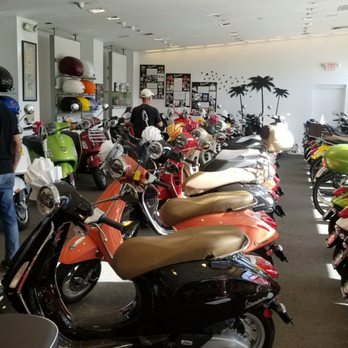Vespa Los Angeles - Motorcycle Dealers Near Me - Sherman Oaks, California Vespa Los Angeles - Motorcycle Dealers Near Me - Sherman Oaks, California