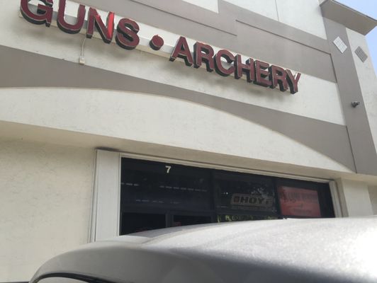 Gator Guns And Archery Center