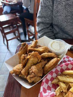 Beanie's Bar & Grill by null