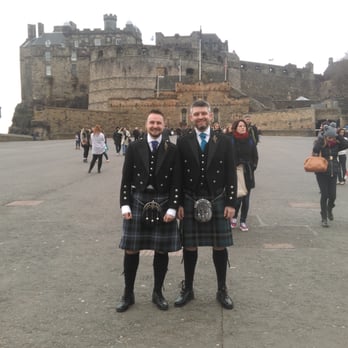 Edinburgh Castle - The walk up the hill - Landmarks & Historical Buildings Near Me - Edinburgh, EDH