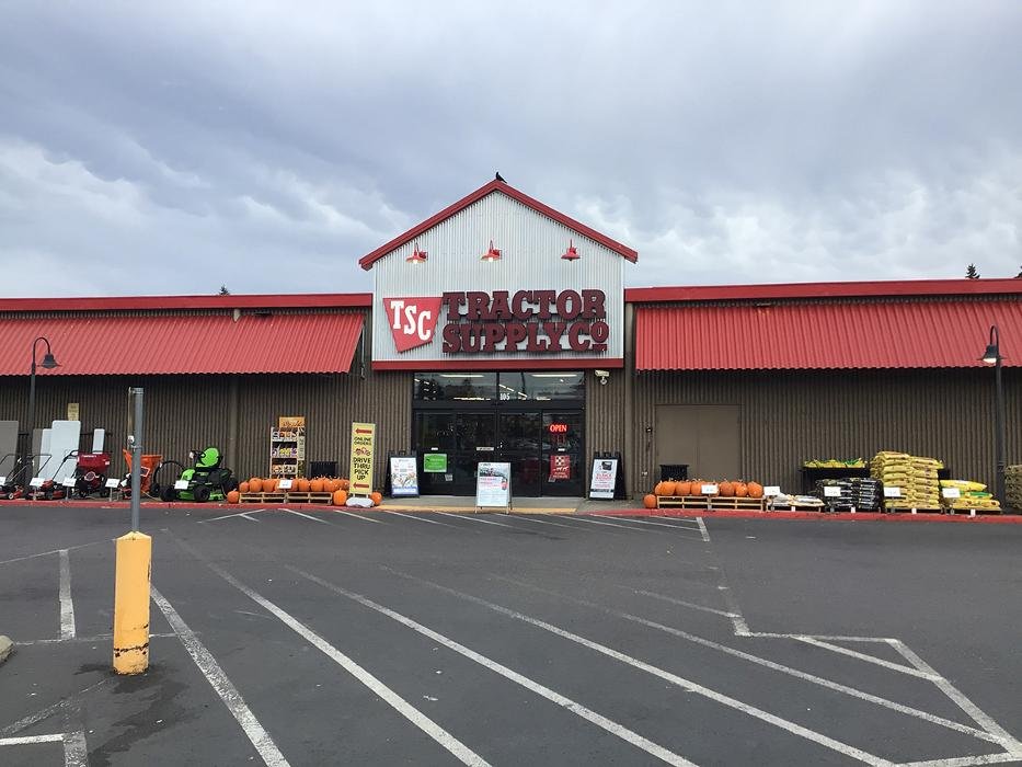 TRACTOR SUPPLY Updated September 2024 18 Reviews 4141 Martin Way