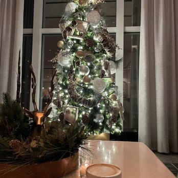 Aster Hall - Christmas decor - Burgers Near Me - Chicago, Illinois Aster Hall - Christmas decor - Burgers Near Me - Chicago, Illinois