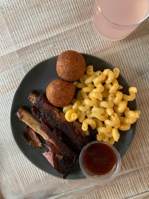 Sarcastic Swine BBQ & Restaurant by null