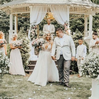 Anthropologie Weddings - Bridal Near Me - Seattle, Washington