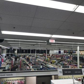 Walgreens - Look closely in mirror. 1 cashier, 7 people waiting to check out. - Drugstores Near Me - Austin, Texas