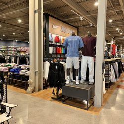 DICK'S Sporting Goods
