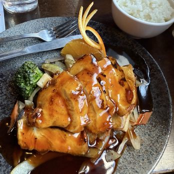 Ooki Sushi - Chicken Teriyaki as served. Sided rice. - Sushi Bars Near Me - New York, New York