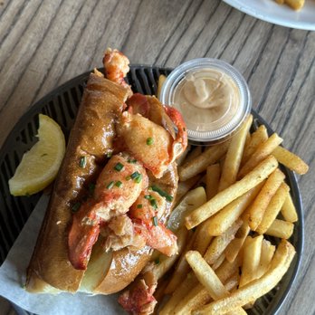 Hook & Anchor - Lobster roll with fries - Seafood Near Me - Costa Mesa, California Hook & Anchor - Lobster roll with fries - Seafood Near Me - Costa Mesa, California