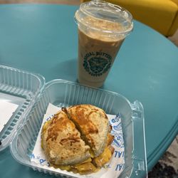 Social Butterfly Coffee - Caramel latte & golden hour breakfast sandwich