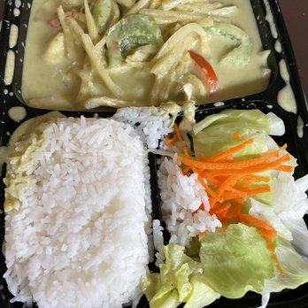 Lotus Thai Bistro - 21. Lunch Green Curry - Thai Near Me - Palo Alto, California Lotus Thai Bistro - 21. Lunch Green Curry - Thai Near Me - Palo Alto, California
