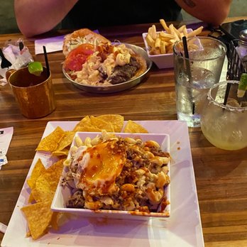 Toro Burger Bar - Hangover Mac & Cheese, Toro Margarita, Moscow Mule, Toreados Mac & Cheese Burger. - Gastropubs Near Me - El Paso, Texas Toro Burger Bar - Hangover Mac & Cheese, Toro Margarita, Moscow Mule, Toreados Mac & Cheese Burger. - Gastropubs Near Me - El Paso, Texas