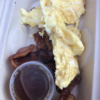 808 Grindz Cafe - Eggs and bacon - Cafes Near Me - Lahaina, Hawaii