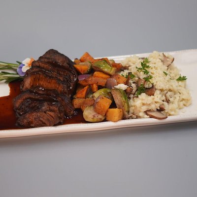 The District Eatery Tap & Barrel by null