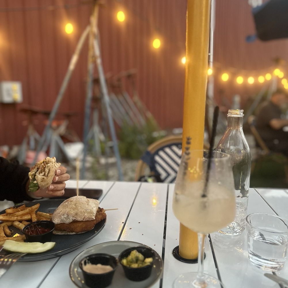 Noah’s 63 main - Salad Near Me - Essex, Connecticut