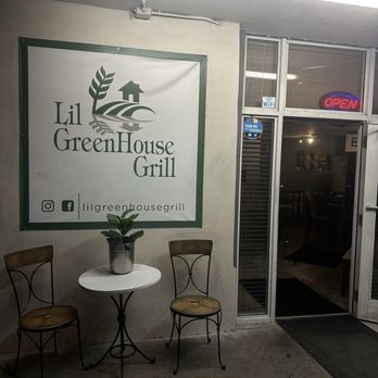 Lil Greenhouse Grill - Front area - Soul Food Near Me - Miami, Florida Lil Greenhouse Grill - Front area - Soul Food Near Me - Miami, Florida