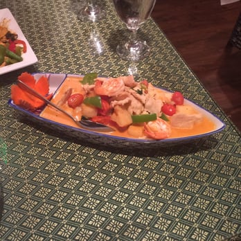 Thai Chili - Pineapple Chicken...Looks great...and taste great too. - Thai Near Me - Reno, Nevada Thai Chili - Pineapple Chicken...Looks great...and taste great too. - Thai Near Me - Reno, Nevada
