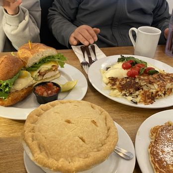 Jongewaard's Bake n Broil - American Near Me - Long Beach, California