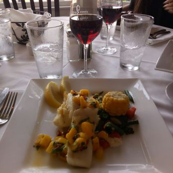 3 Rivers Grill - Halibut and Hood River pinot noir for dinner. - American Near Me - Hood River, Oregon