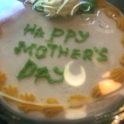 Ingles Market # 441 - Perfect and delicious cake needed quickly.