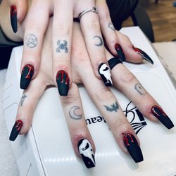 R&R Nail Spa